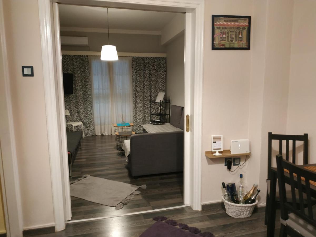 Cozy Apartment Near Metro Station Agia Marina Athén Kültér fotó