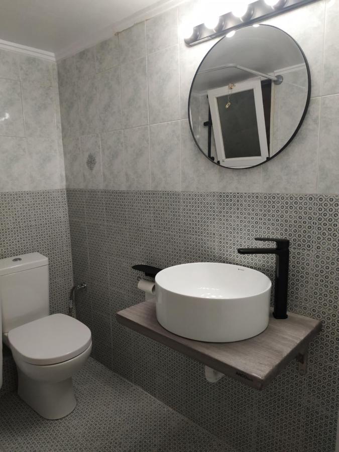 Cozy Apartment Near Metro Station Agia Marina Athén Kültér fotó