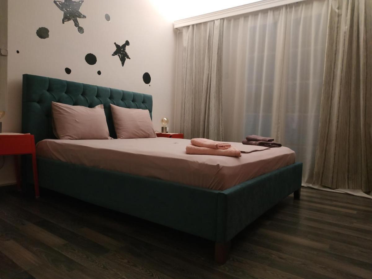 Cozy Apartment Near Metro Station Agia Marina Athén Kültér fotó
