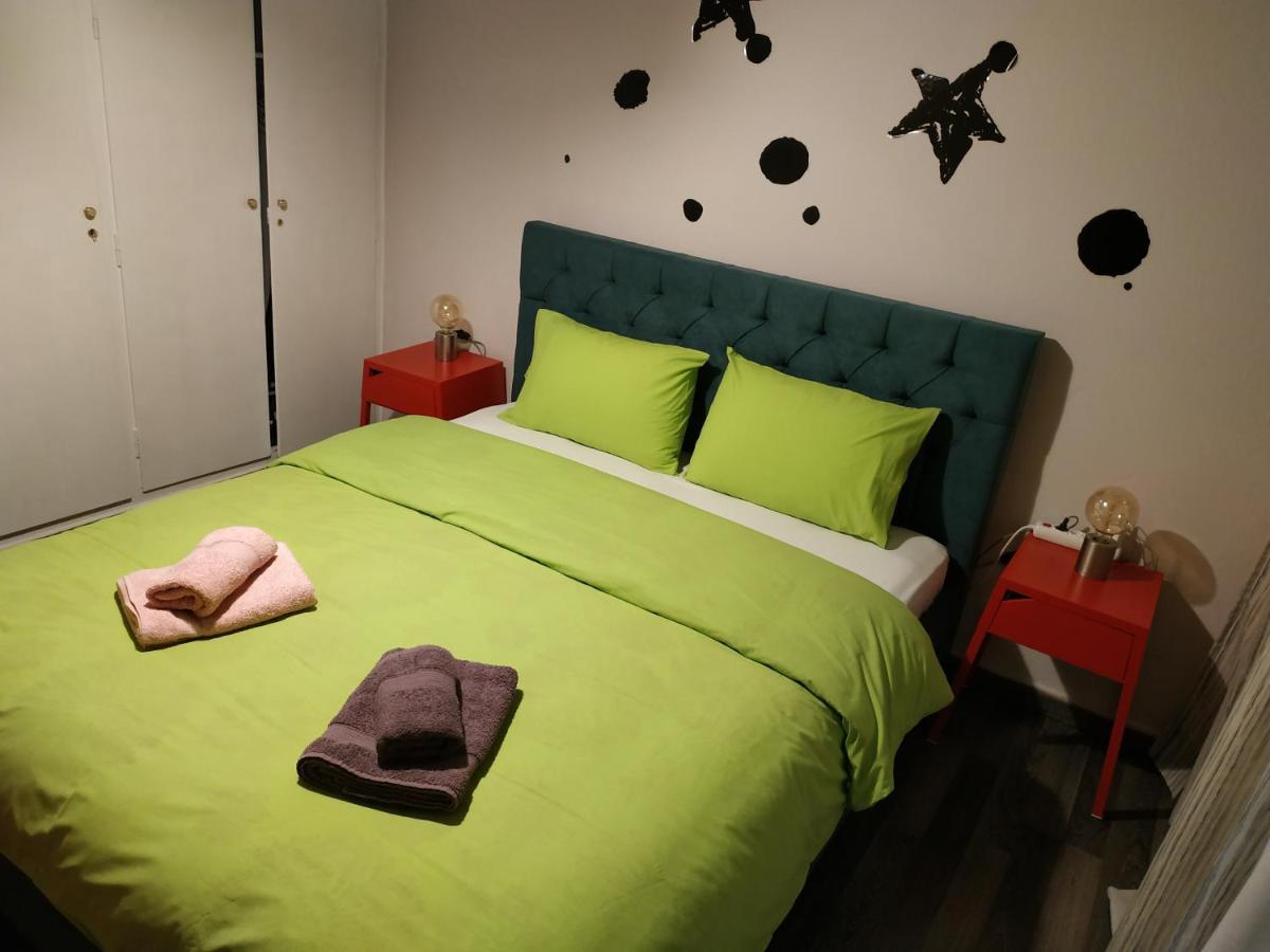 Cozy Apartment Near Metro Station Agia Marina Athén Kültér fotó