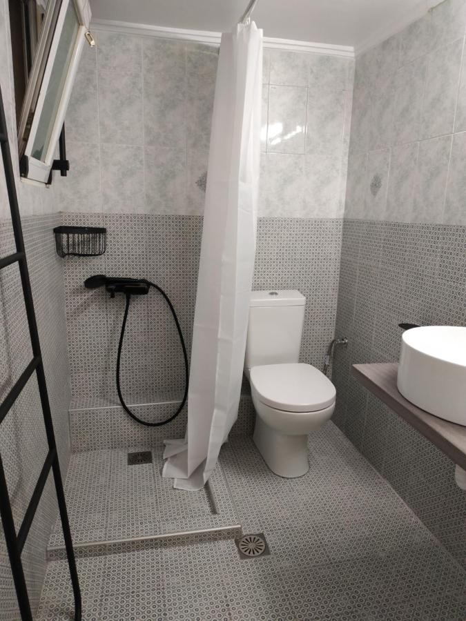 Cozy Apartment Near Metro Station Agia Marina Athén Kültér fotó