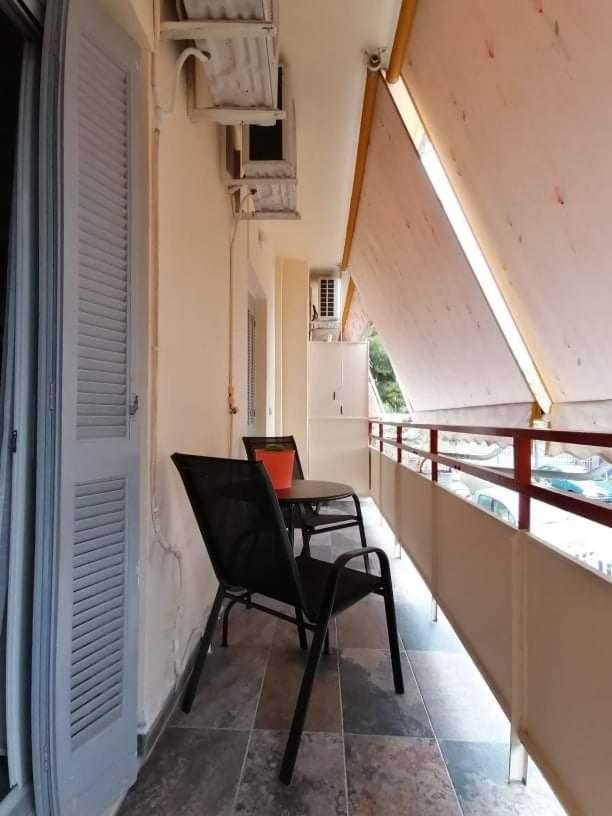 Cozy Apartment Near Metro Station Agia Marina Athén Kültér fotó