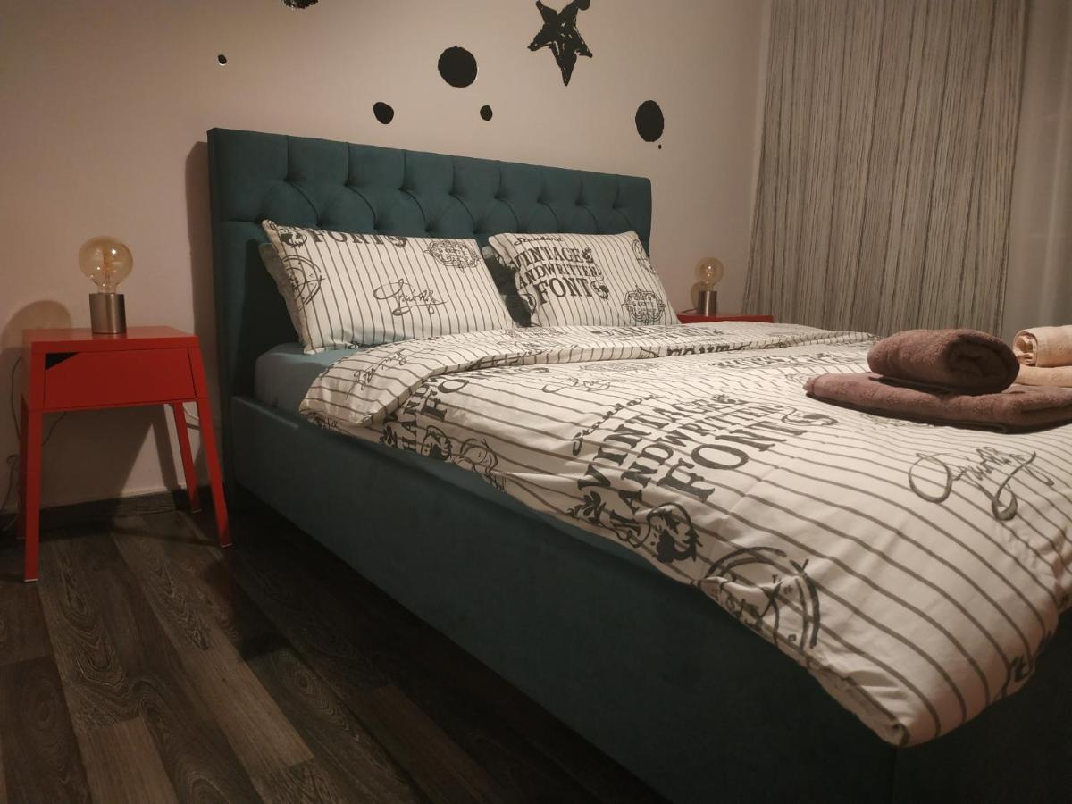 Cozy Apartment Near Metro Station Agia Marina Athén Kültér fotó